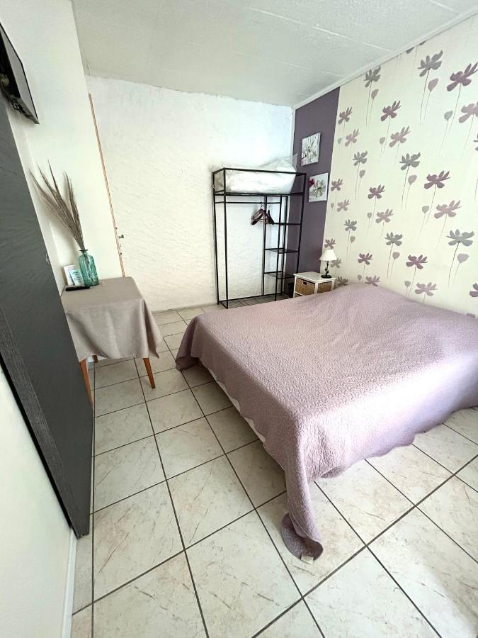 Hotel Les Voyageurs Charols Esterno foto
